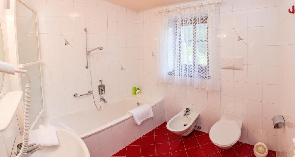 Camping Olympia Dobbiaco Habitación foto
